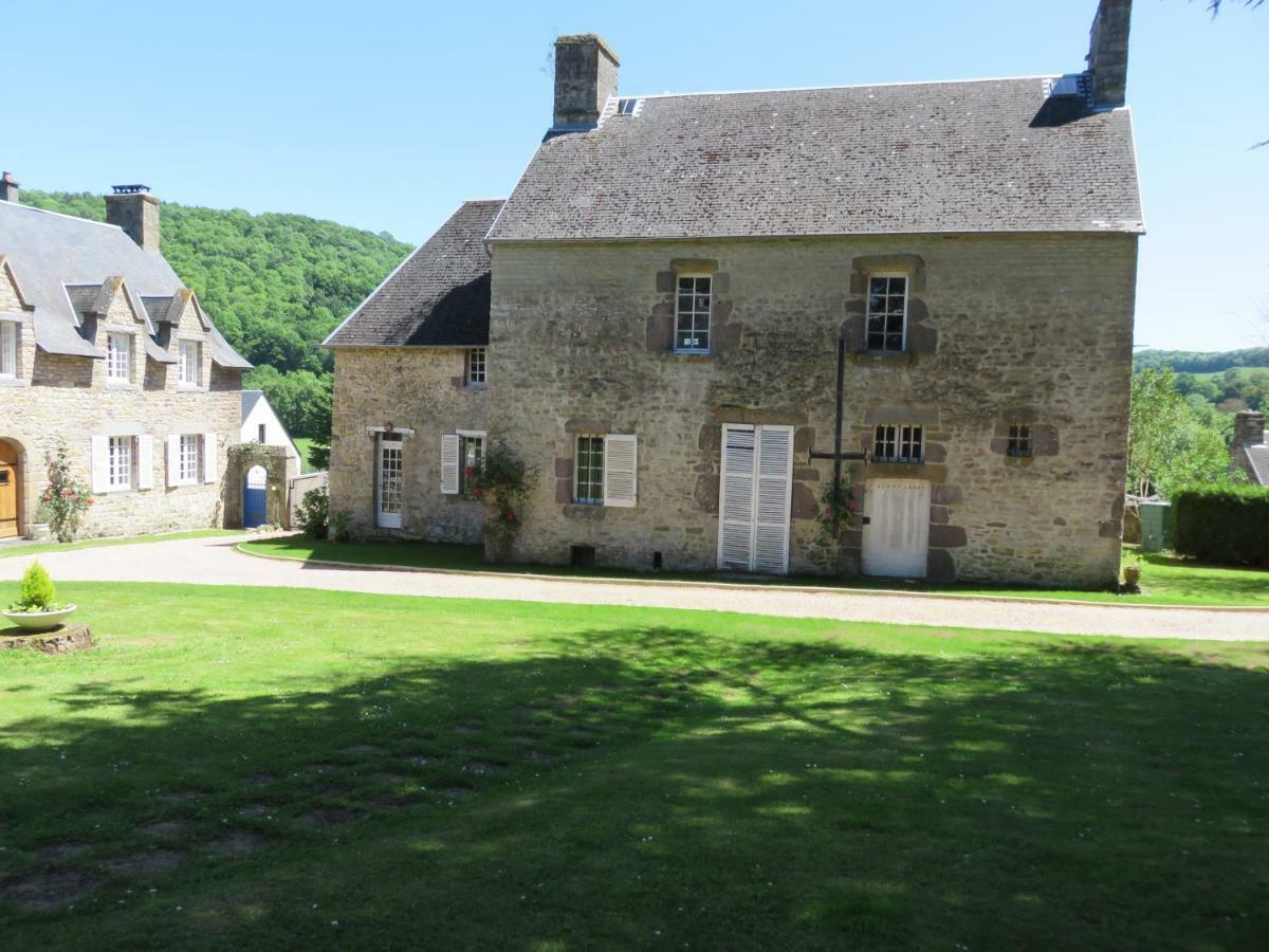 Le Manoir De Placy - Chambres D'Hotes Clécy Exteriör bild