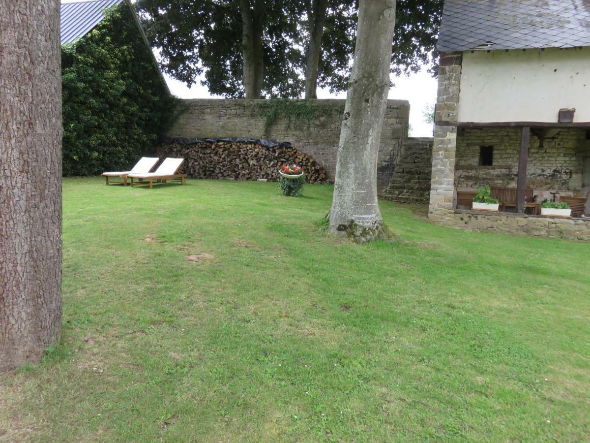 Le Manoir De Placy - Chambres D'Hotes Clécy Exteriör bild